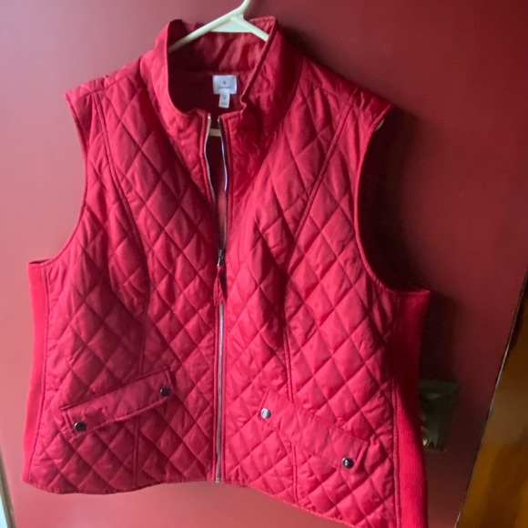 DressBarn Quilted Zip Vest 3X Gorgeous Red EUC - Picture 6 of 6